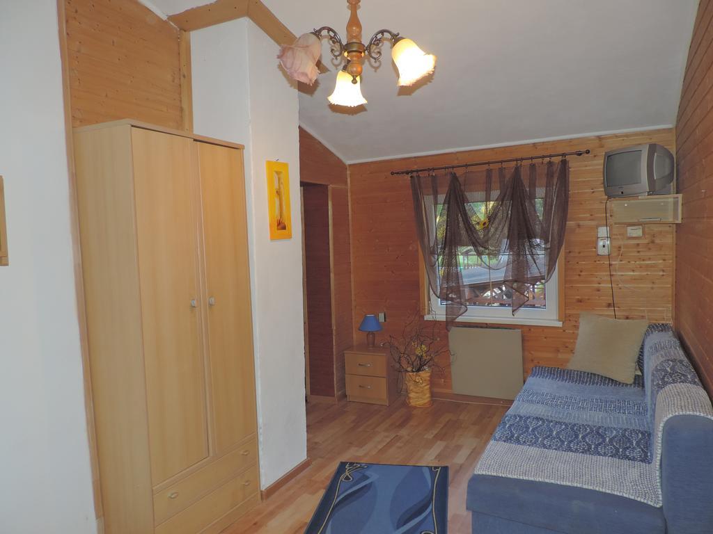 Western Penzion Ruzomberok Exteriör bild
